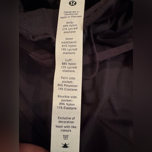 Lululemon Black Joggers - Size 2 - Picture 11 of 15